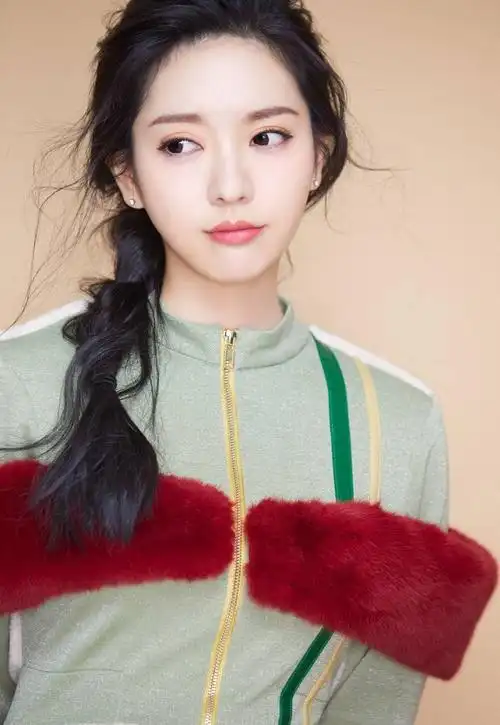 雨婷儿性感图片