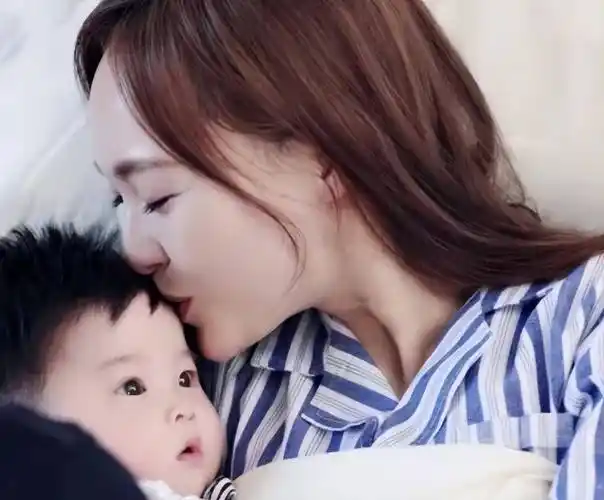 "夫妻本是同林鸟",但抱歉,罗晋这次救不了唐嫣_活动_刘恺威_微博