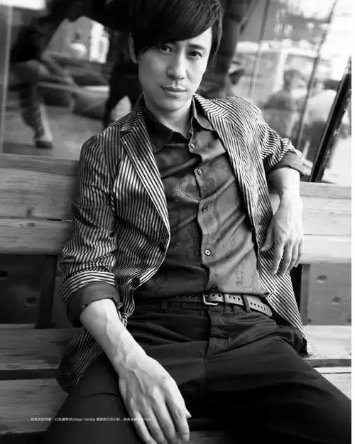 高清组图:解小东容祖儿黑白大片尽现巨星风采_高清图集_新浪网