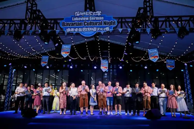 在坪山高校里奏响国际文化交流之音