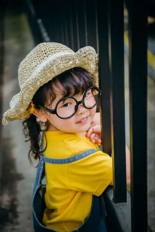 萨瓦迪卡的儿童摄影作品《宝宝照》