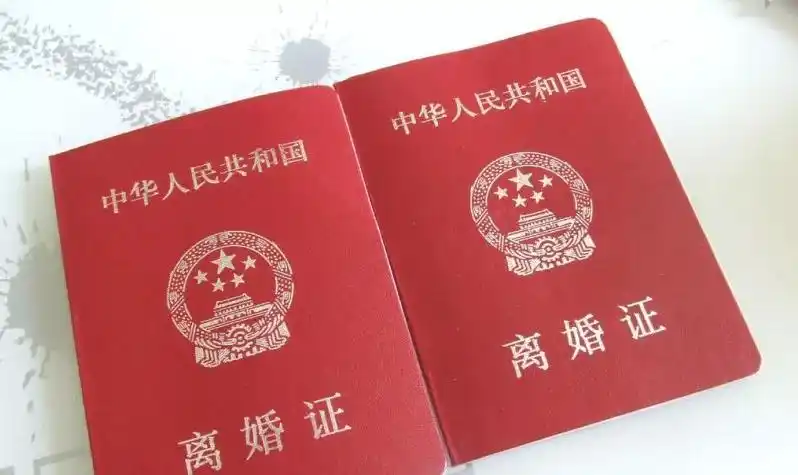 据市民政局统计,2021年,鄂州共受理离婚申请3509对,受"冷静期"影响