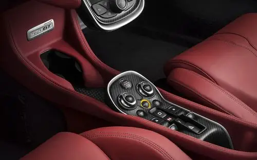 2016 迈凯轮570gt豪华轿车高清壁纸