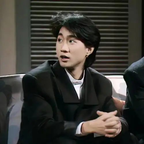 自修黄家驹头像08采访