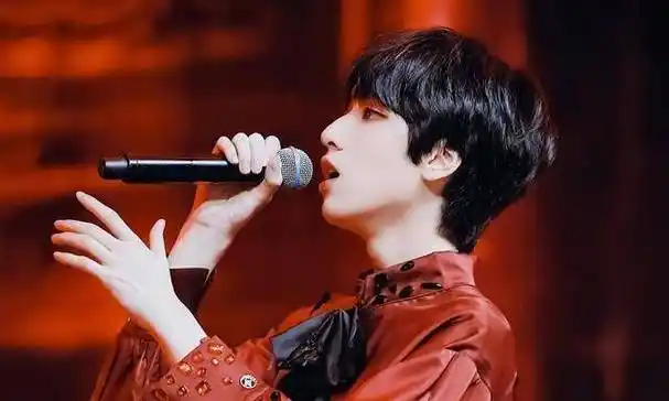 看严浩翔四次射箭,真的感受到追养成系的无限快乐_时候_个子_成长