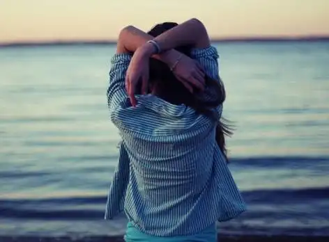 对爱绝望伤感短句说说