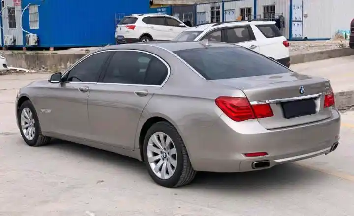 宝马7系2009款740li豪华型