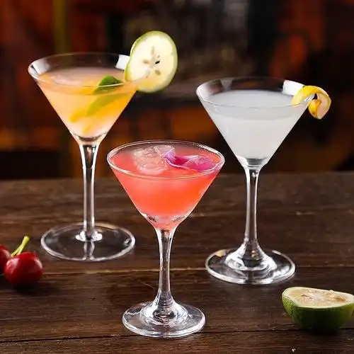 类别:鸡尾酒杯材质:玻璃货号:10043892973677商品产地:中国大陆商品