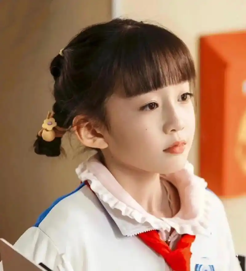 米小圈和李黎好甜蜜