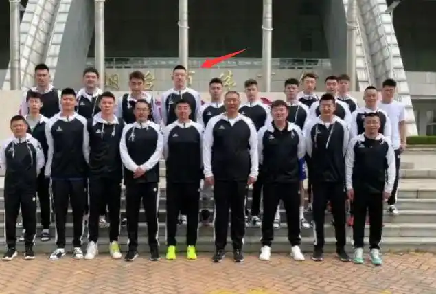 四消息曾凡博缺席全运会付豪去吉林周鹏发文周琦难入辽篮