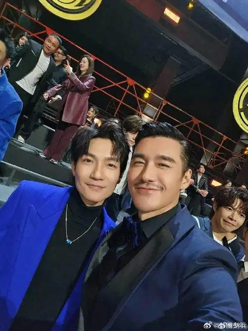 胡兵给每位哥哥都修了图