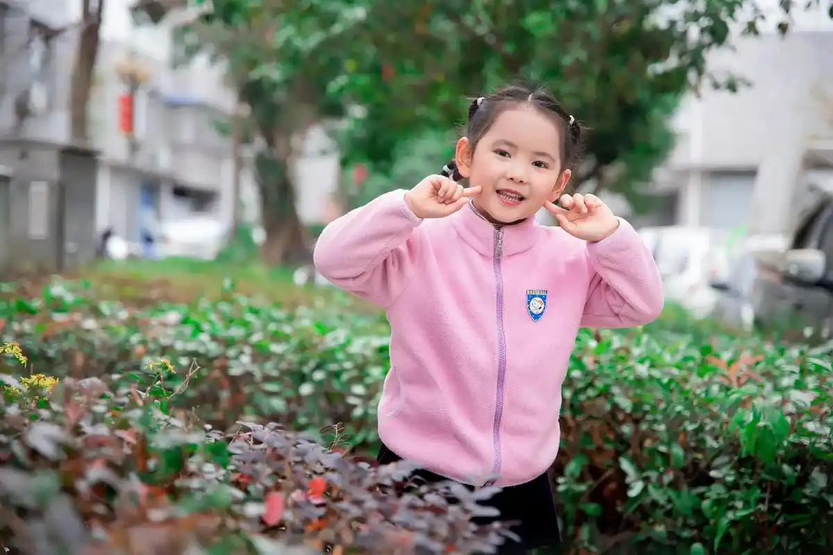 小宝贝不知不觉中就6周岁啦!#宝宝慢慢长大了 #每一张照片都 - 抖音