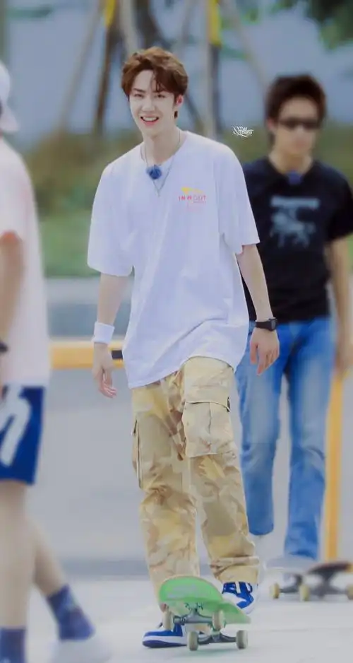 滑板王一博~ - 堆糖,美图壁纸兴趣社区