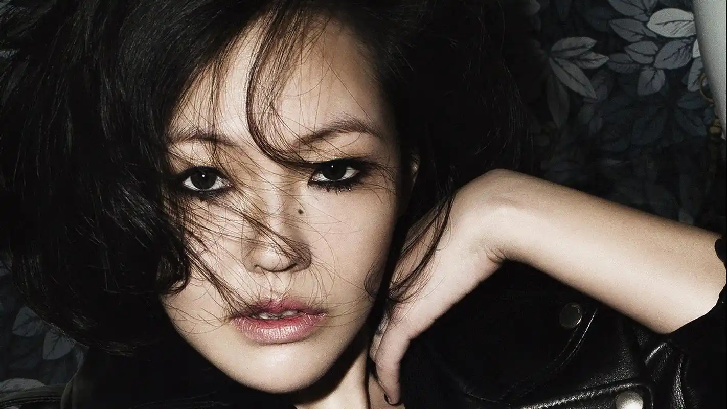 小s性感狂野写真桌面壁纸下载