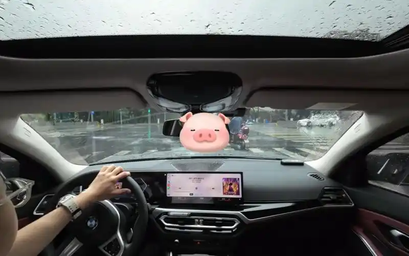 [车内视角/雨天/哈曼]宝马325 这两天雨就没停过