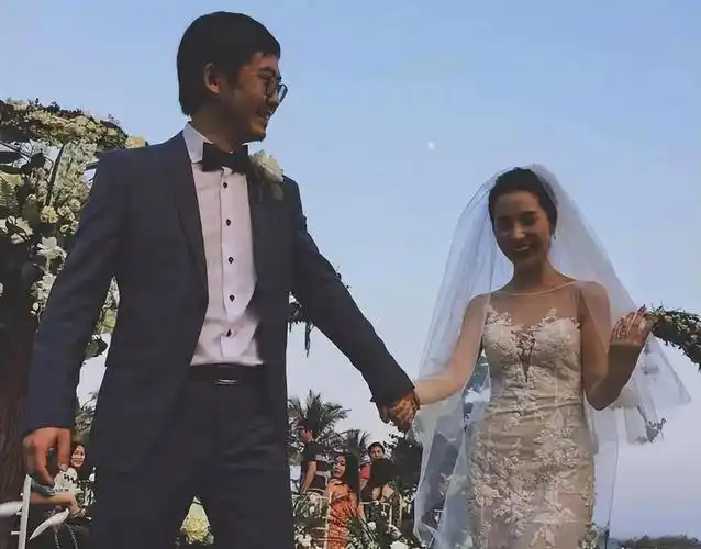 蒋凡成为阿里合伙人张大奕官宣结婚董花花离婚抚养两个孩子