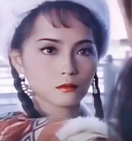 苑琼丹个人资料简介:曾与林正英刻骨铭心,发誓终身不婚,却还是嫁给了