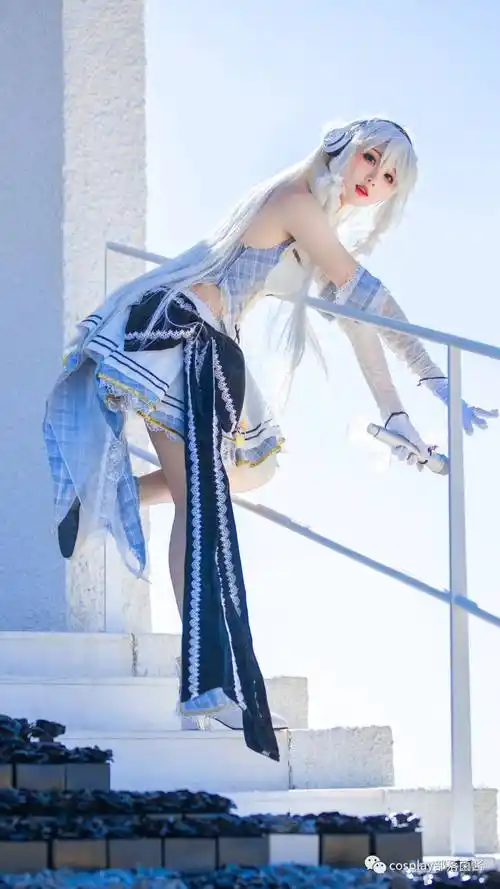 cos碧蓝航线光辉μ兵装cos正片瓦斯塔亚