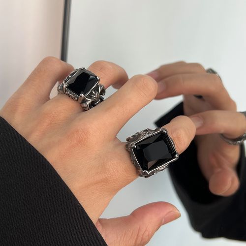 霸气复古黑宝石戒指男潮牌 钛钢不掉色 欧美个性朋克食指环男士酷