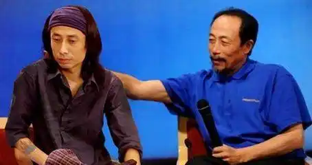 浑身土味的谢天笑纽约洗过盘子卖过唱一生砸琴无数的摇滚新教父