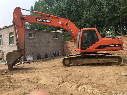 斗山大宇2207二手挖掘机19万转让包送货到家