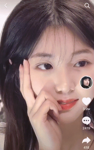 抖音新晋神颜美少女,意外掉滤镜,崩得不止是脸…|素颜|美女|大美人