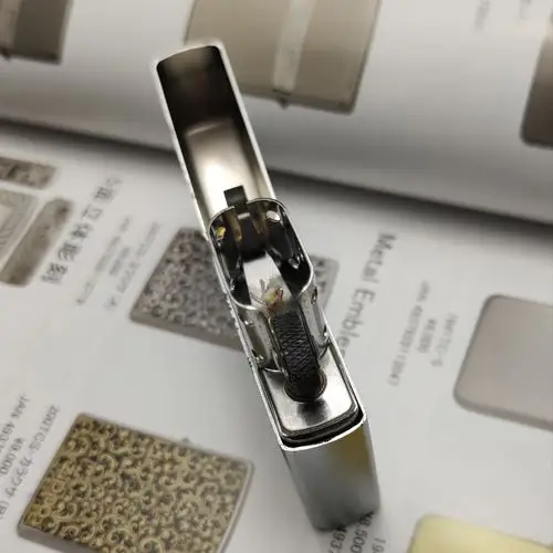 zippo 之宝 打火机 205磨砂刻 关公