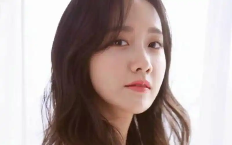 林允儿,最美壁纸