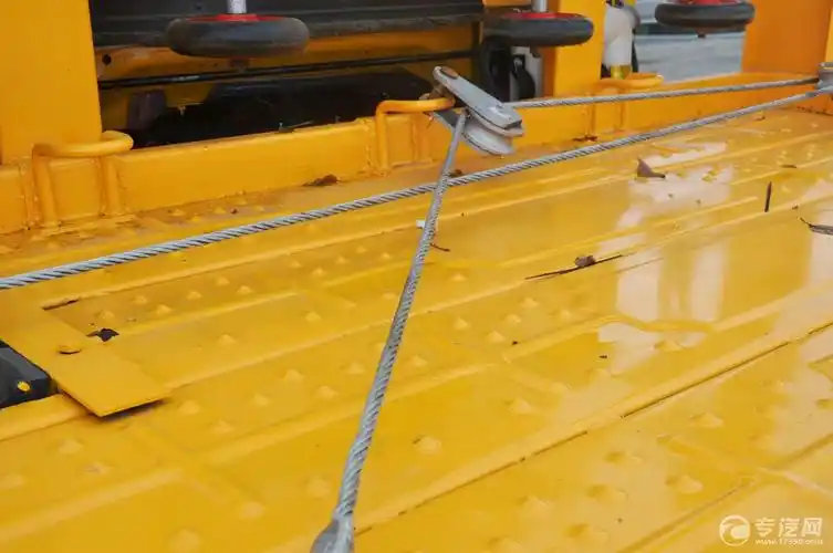 江淮骏铃一拖二清障车钢丝绳