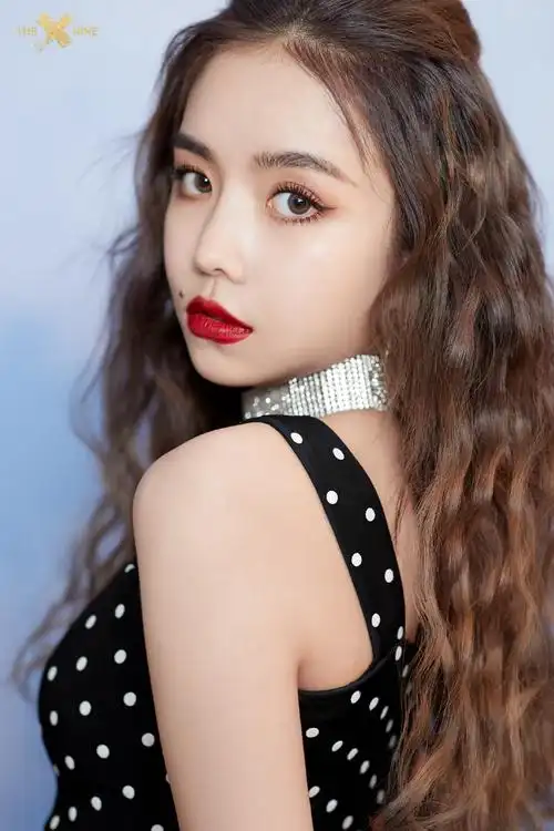 明星图片 大陆 女 the9 > the9独特魅力性感写真图片(3/10)the9相关