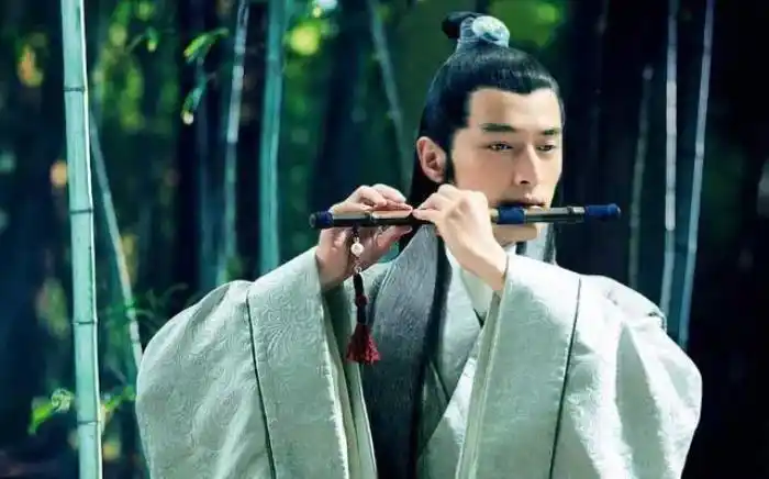 吹笛子的男人(10大男神穿古装吹笛子)