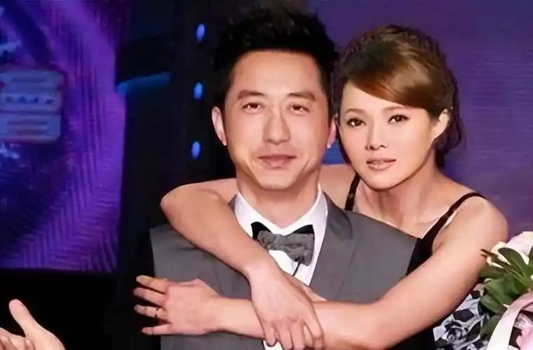 知道伊能静和庾澄庆两个人也是有一个儿子的叫做哈利,原名叫做庾翰睿