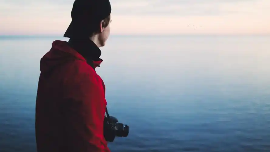 背影,看海,大海,人物,壁纸男生看海背影