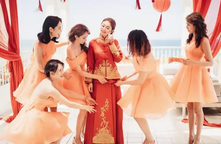 安以轩伴娘团美如花陈乔恩誓言抢捧花