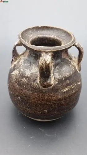 宋代酱釉四系罐 350元