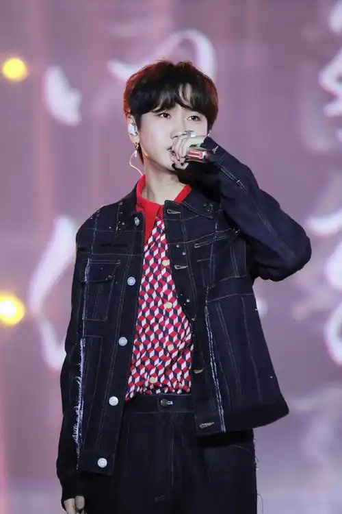 汪苏泷唱成龙的歌#好可爱的改编,好可爱的人儿,好可爱的大熊猫,已经