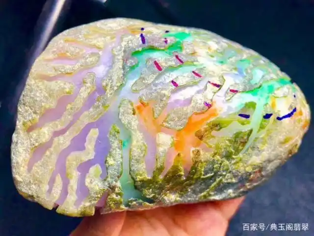 为何要用综合方法判断翡翠原石