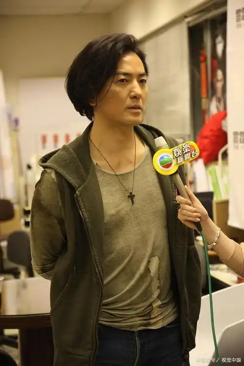 郑伊健定居日本现状:从风光无限到经济拮据的巨星落魄史