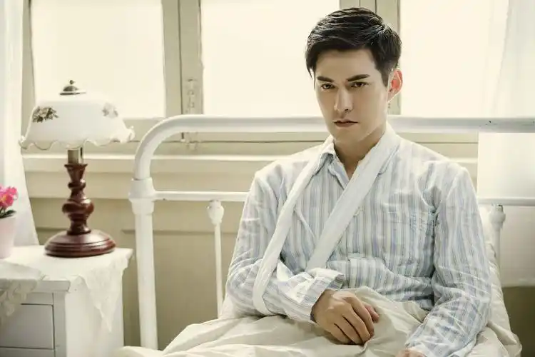 严屹宽《小楼又东风》露"杀手锏" 用"眼技"实力圈粉