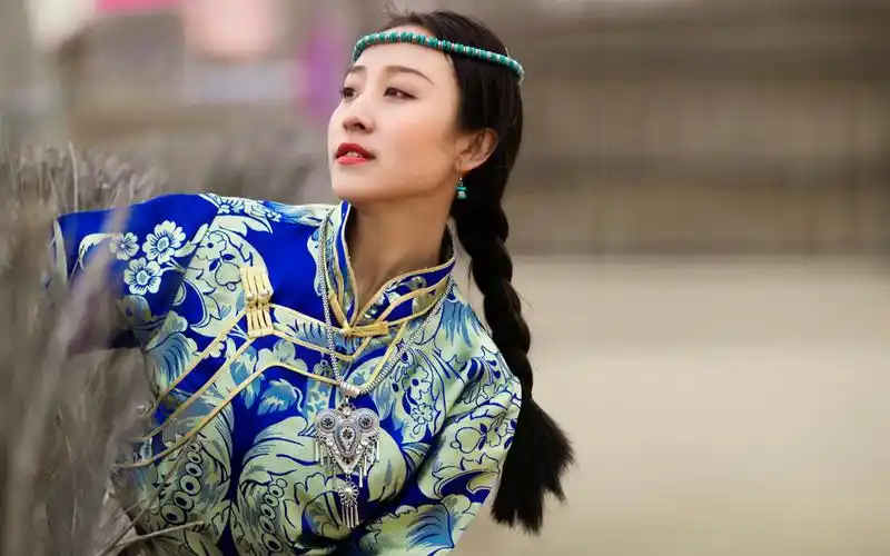 高挑身材农村女孩日常写真