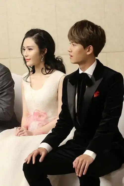 任嘉伦老婆"防不忠"做法火了,导演说出重点:一般人都很难学_丈夫_聂欢