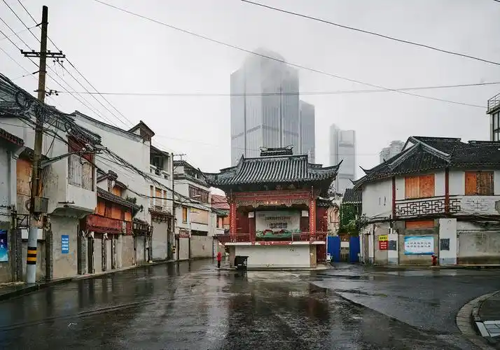 2022年5月12日,上海,方浜中路,豫园古戏台.