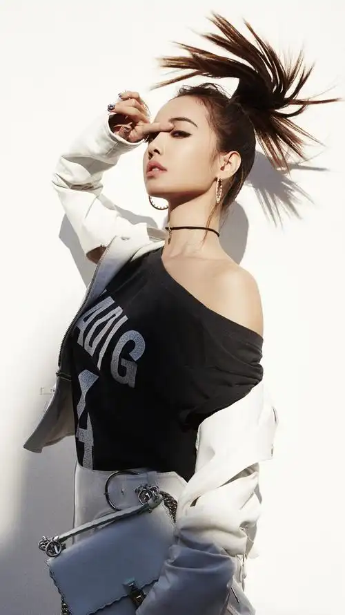 蔡依林歌曲《love love love》-度小视