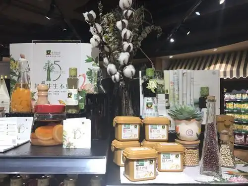 实体门店促销礼品陈列摆放