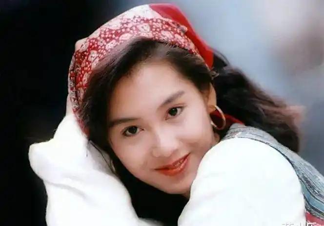 原创明星遇上老年妆认出了岳云鹏陈伟霆最后的朱茵敬业到认不出