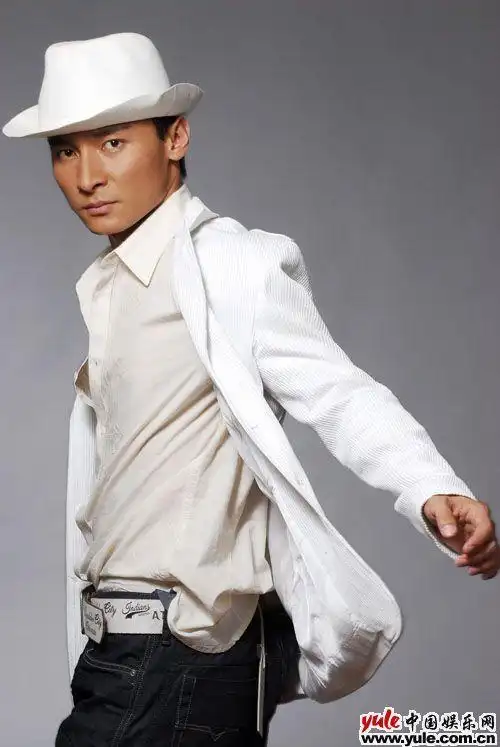 贺刚_明星档案_写真_图片_资料_照片_中国娱乐网