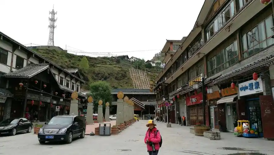 四川省松潘县松州古城街一景