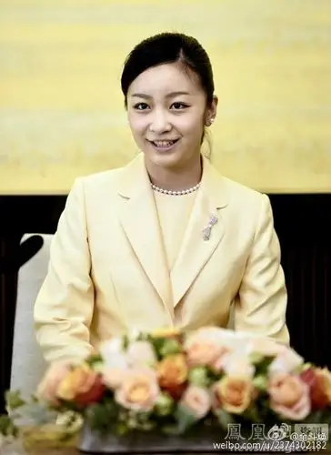 日本天皇最漂亮的孙女佳子内亲王20岁成人仪式首秀皇冠礼服照毁人不倦