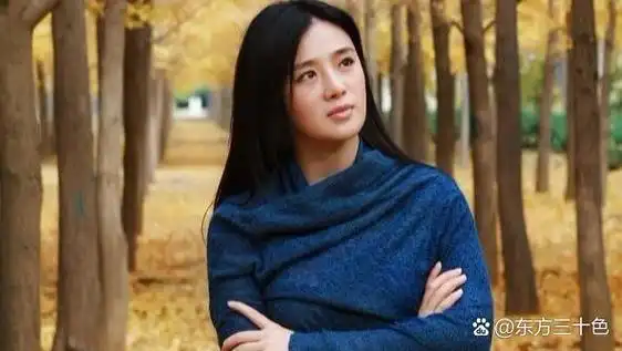 从医学生到国剧盛典优秀演员 周显欣是巩俐在电影《周渔的火车》中的