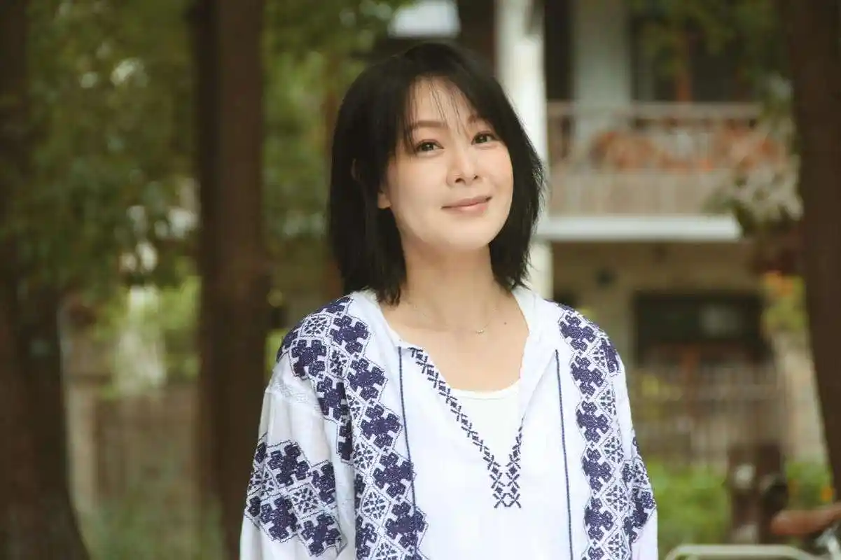 刘若英长相一般为什么可以在娱乐圈一直火